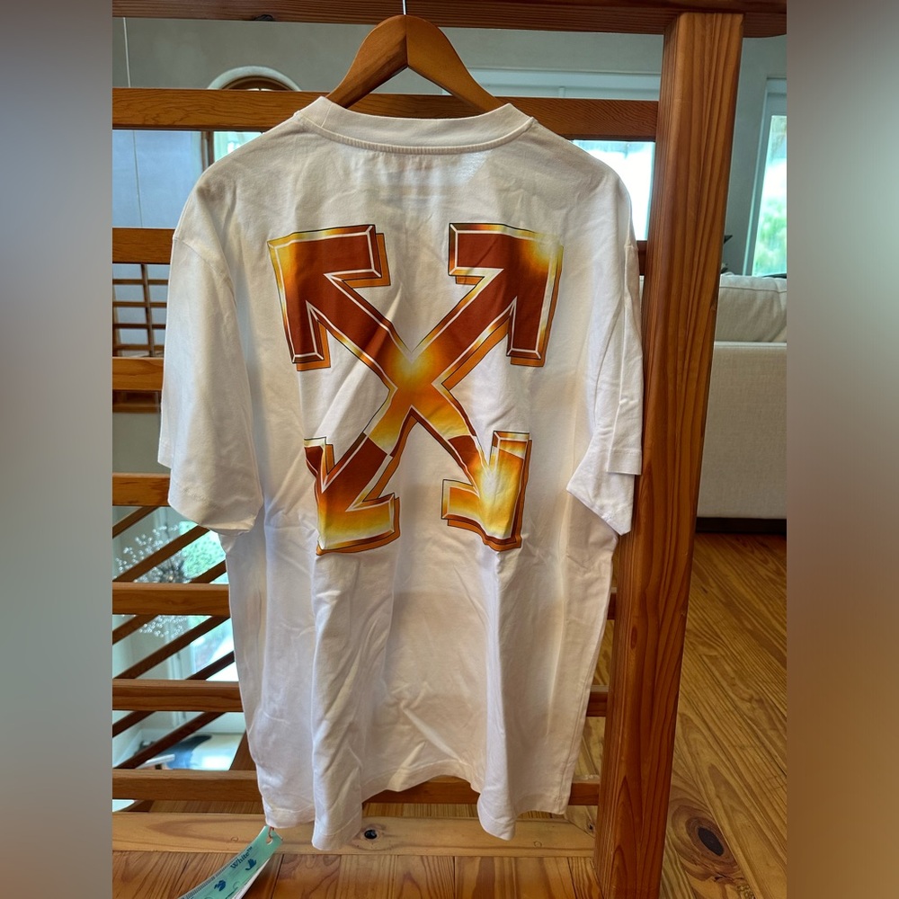 NWT - Off-White gold L fits like XL